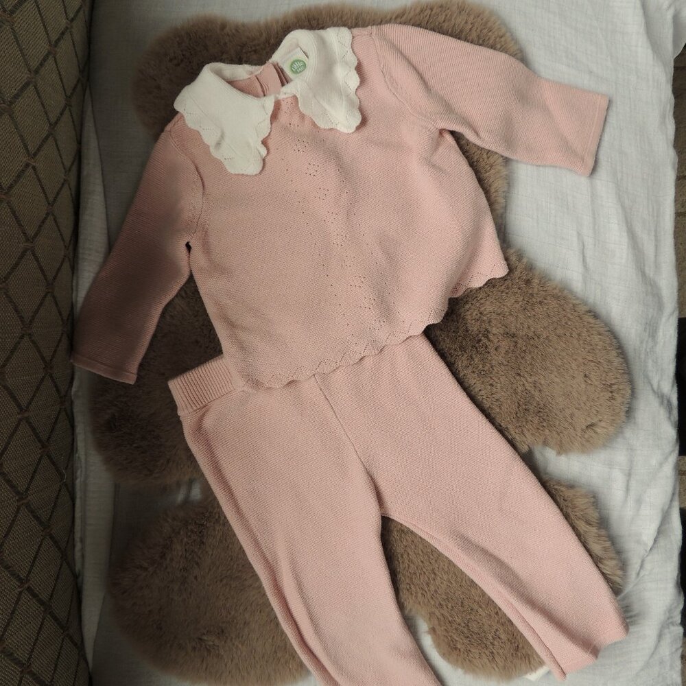 Pink Knit Outfit with White Collar